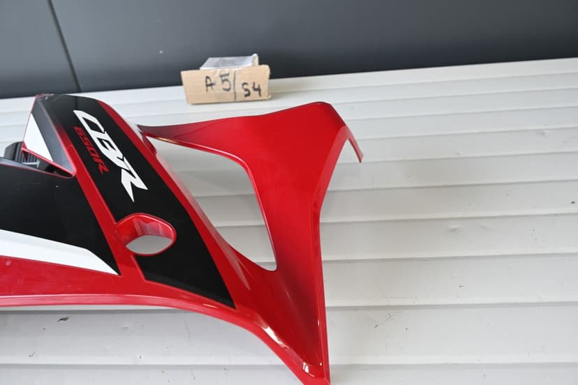 Honda CBR 650 R 21 - 22 Carena dreapta