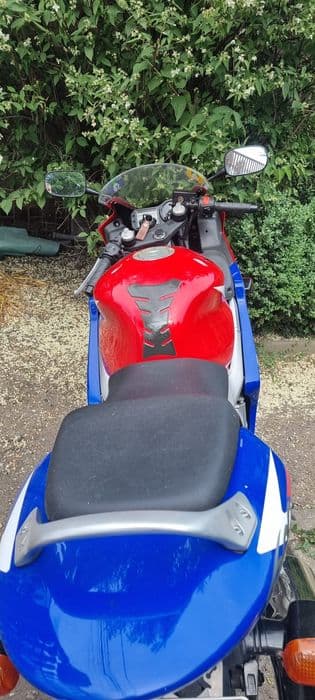 Vand Honda cbr 600f. Schimb cu touring sau choper/cruiser