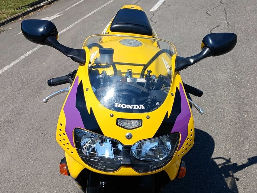 Honda CBR900RR Fireblade SC33