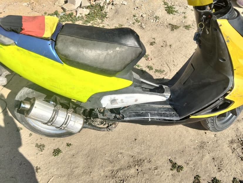 Scuter Aprilia SR 50