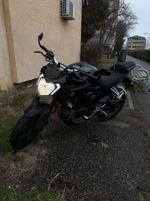 Motocicleta Yamaha MT125 2017 ABS