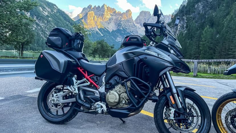 DUCATI Multistrada V4S 2022 Aviator Grey - IMPECABIL