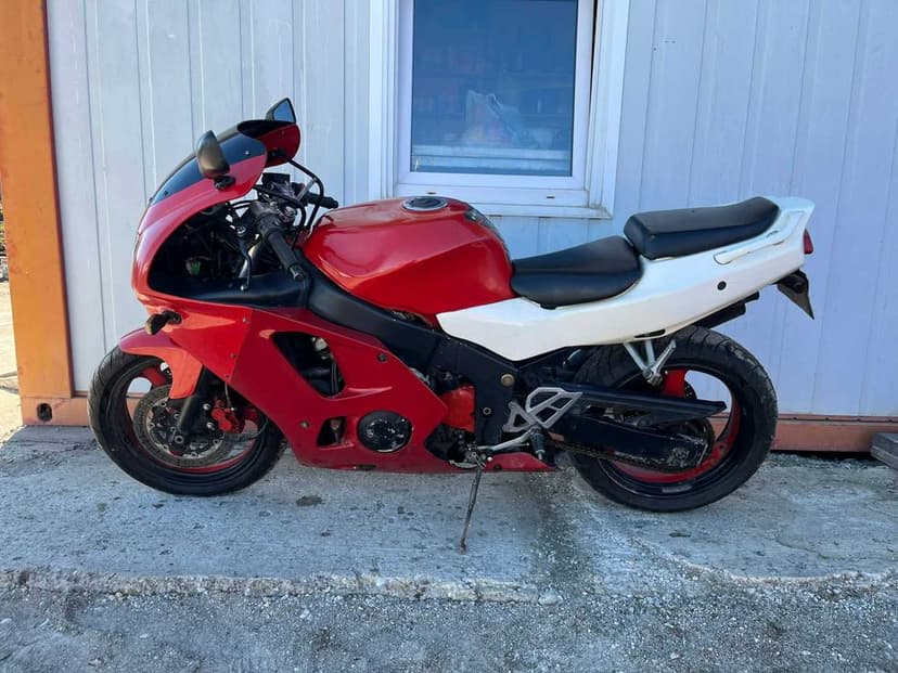 1996 Kawasaki Ninja 600 ZX-6R