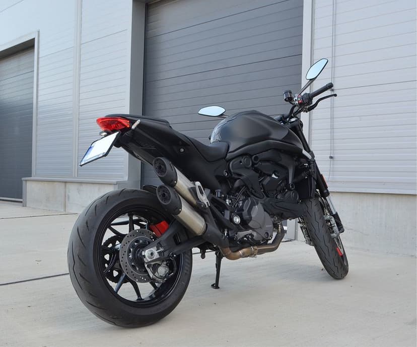 Ducati Monster 937+ 2022