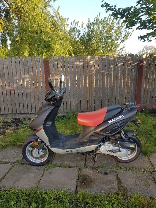 Scuter china nou răcire aer 4t timpi ( yamaha piaggio aprilia rex l