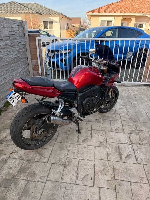 Yamaha FZ1-S Fazer 2006 – 998 cm³ – 25.000 km