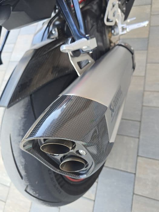 Toba finala Akrapovic titan Bmw S1000RR
