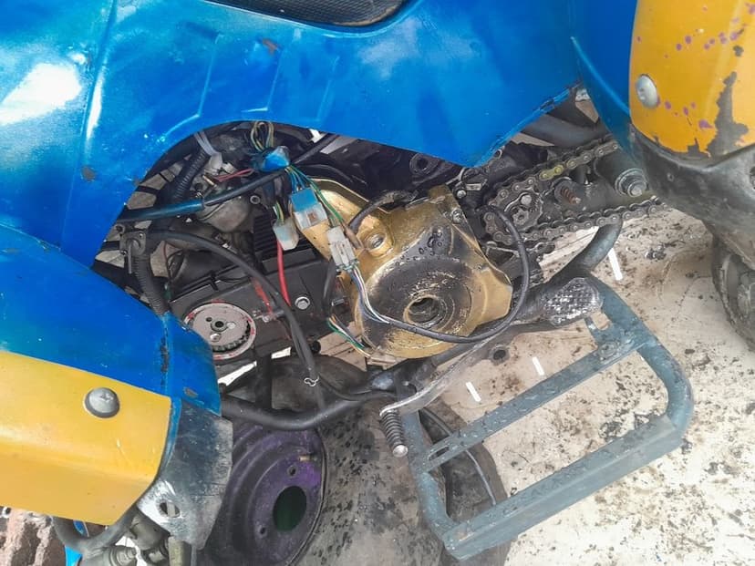 Vând sau dezmembrez atv 125cc  necesita motor