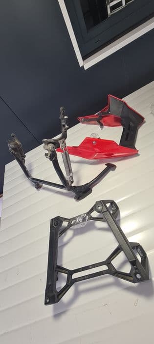 Evacuare sport completa Dominator BMW F900R cric central bugspoiler