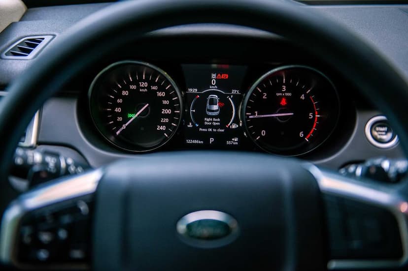 Land Rover Discovery Sport 2017 – SUV, vanzare directa