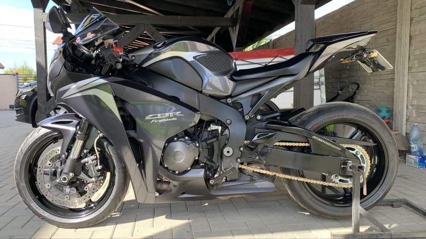 Honda CBR 1000 RR SC59