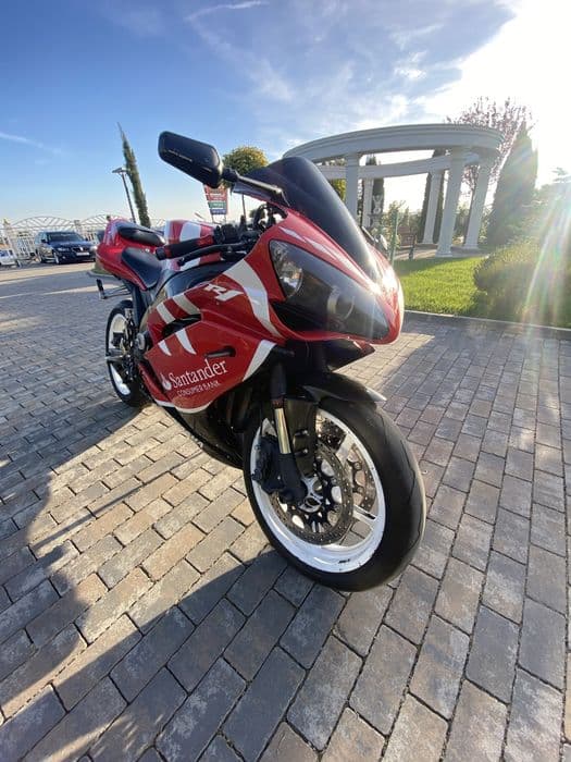 Vand Yamaha R1 2007 RN19
