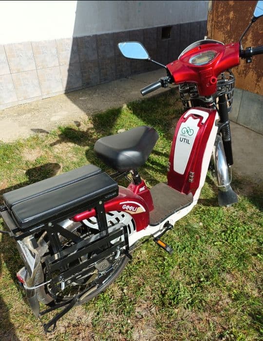 Motocicleta Gely Util