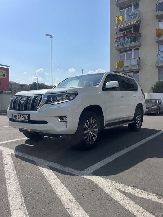 Toyota Land Cruiser 2.8 TEC - Edition 7 Locuri Mega FULL 2024 ca NOU