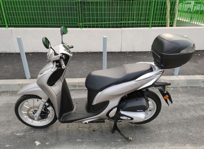 Vand scuter Honda Sh Mode 125 cc