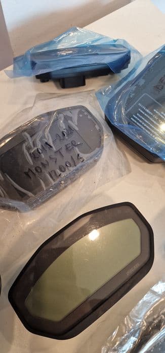 Bord original Ducati Monster / Panigale / SuperSport / Diavel /