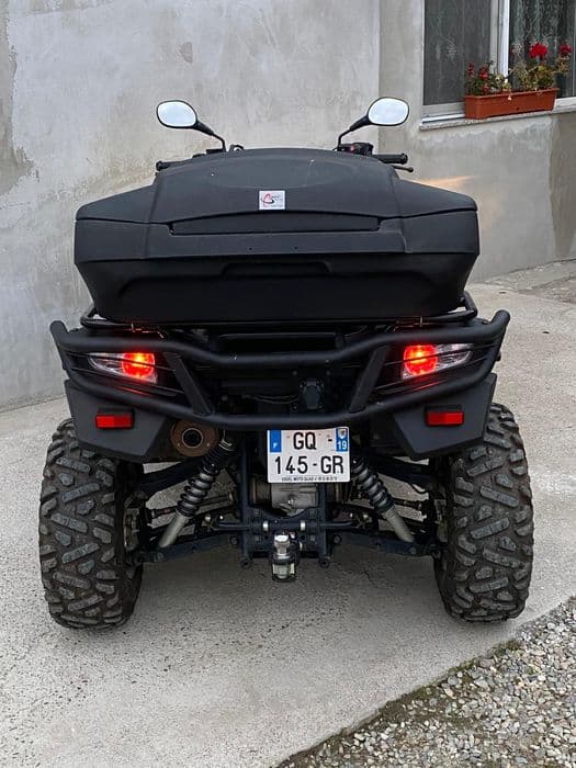 Vând atv marca kymco 550c