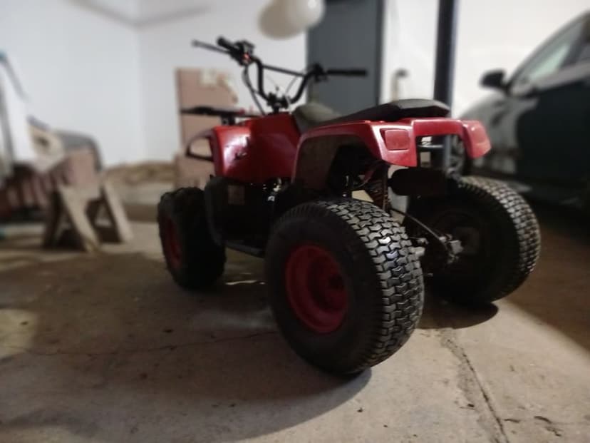 Vând Atv 110cc carcasă 125cc
