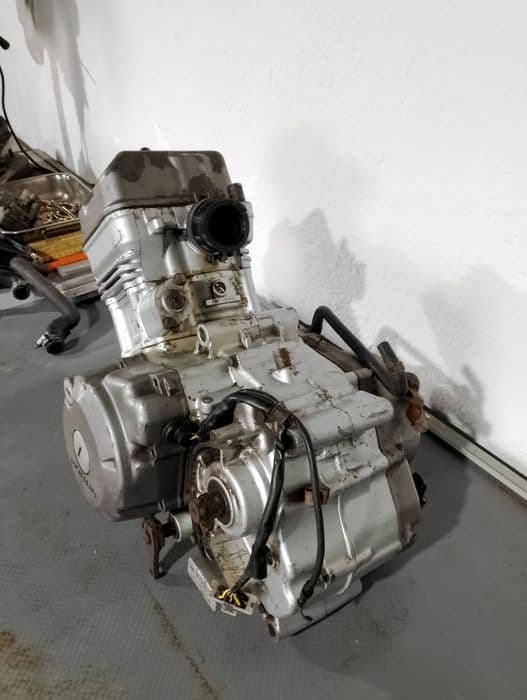 Motor honda cbr 125