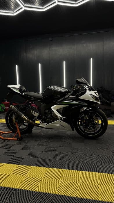Kawasaki Ninja ZX-6R 2014 / 636