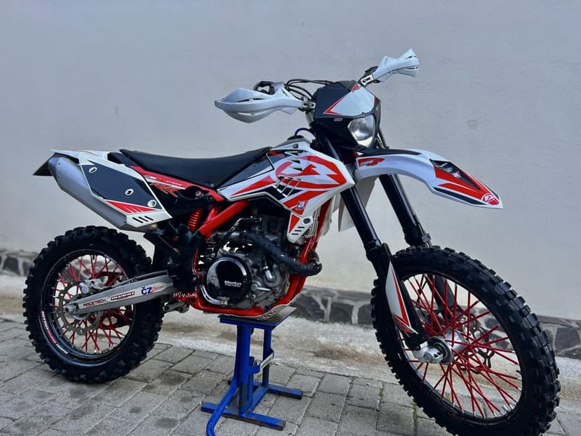 Beta RR 350 cc Enduro ( nu ktm , honda , suzuki , yamaha , gas gas )