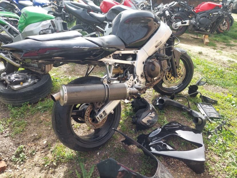 Vand Piese Kawasaki Ninja  ZX9R   2000