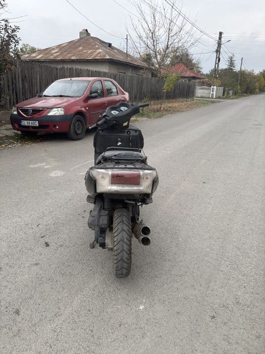 Scuter 80cc negociabil