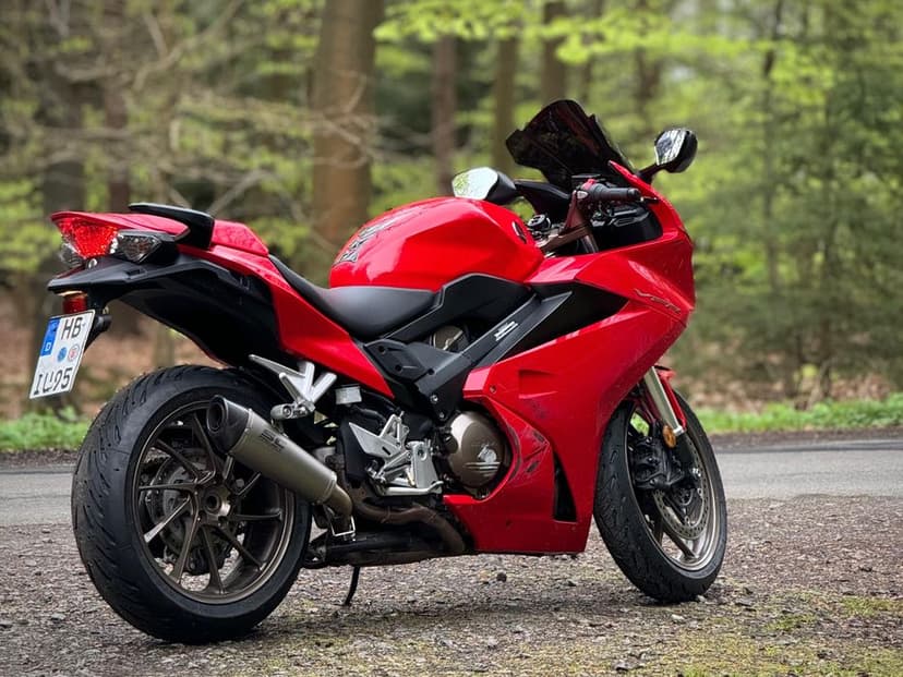 Honda VFR 800F 2019, ABS ,Toba SC Project,Quickshifter ,Topcase