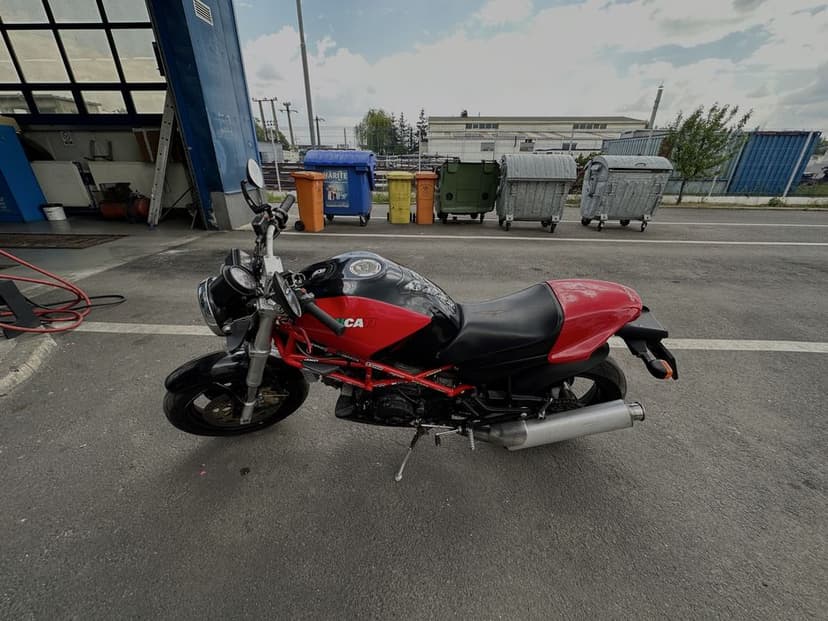 Ducati Monster 750cc