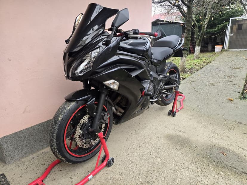 Kawasaki Ninja 650 / ER-6F