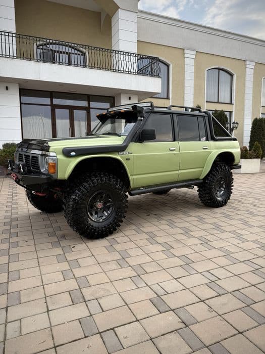 Nissan patrol y60 (OffRoad)