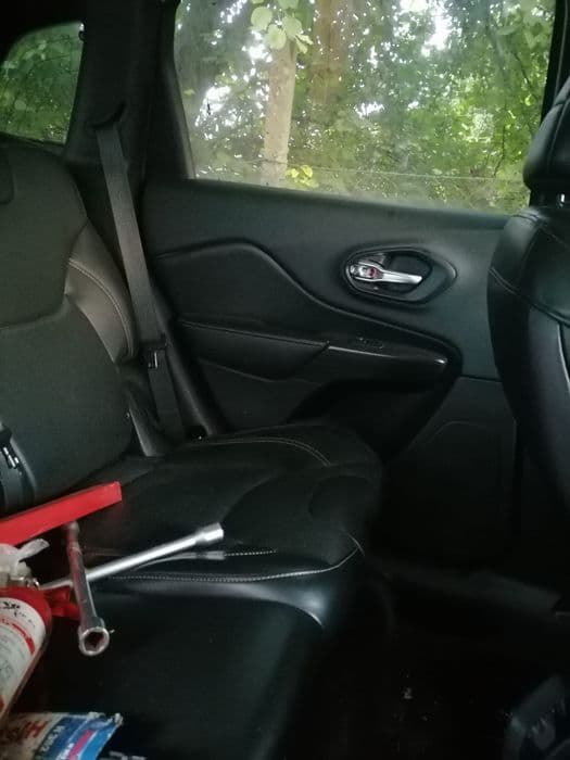 Jeep Cherokee avariat