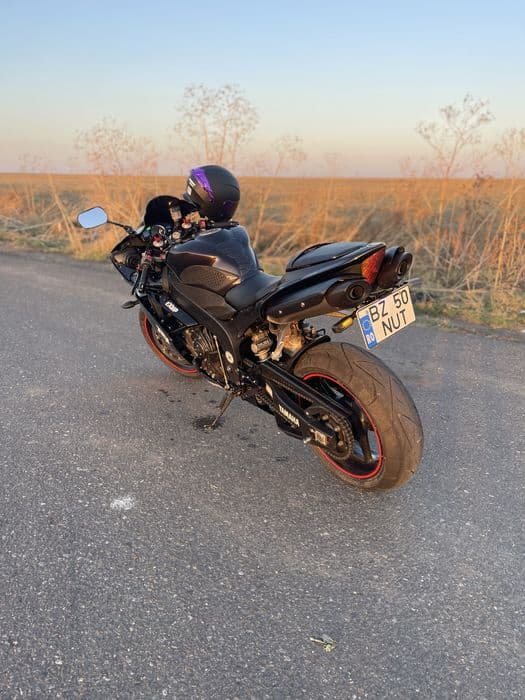 Vând yamaha r1 1000cc rn 19 2008