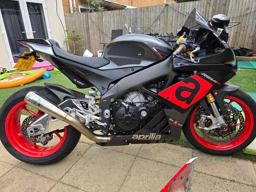 Aprilia rsv4 rr 2019