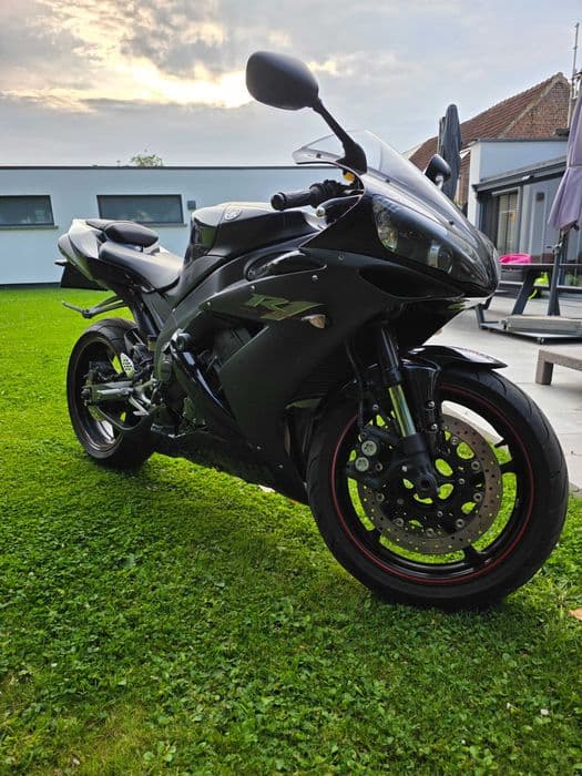 Yamaha R1 2006 12000 km
