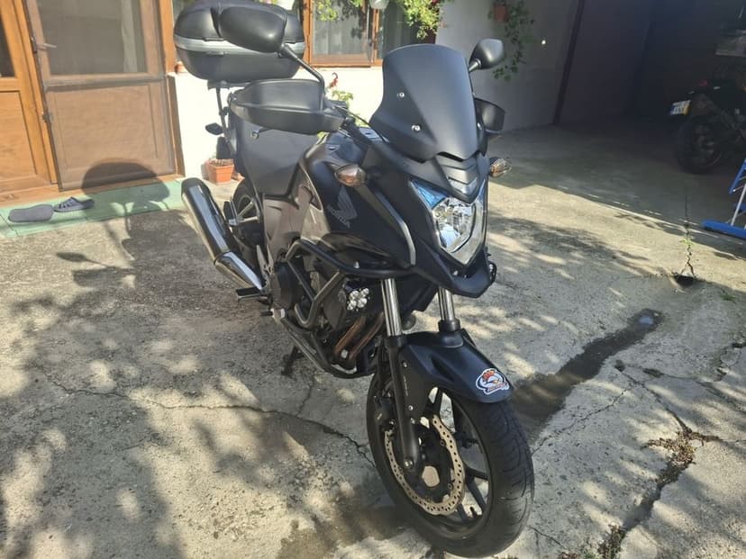 Vând Honda  cb 500x