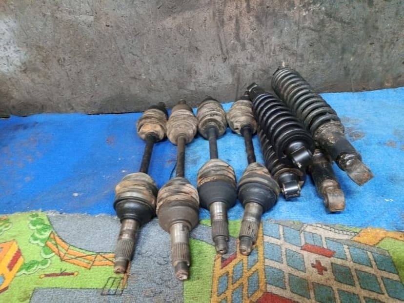 Piese/motor/accesorii Yamaha Grizzly 700cc