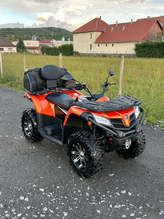 Cf Moto 520 L ( nu linhai tgb can am polaris)