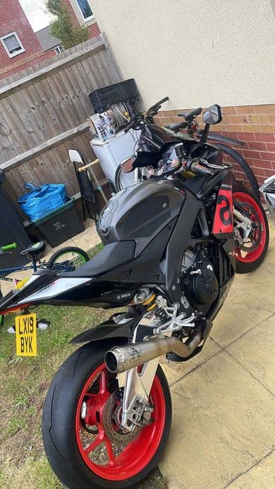 Aprilia rsv4 rr 2019