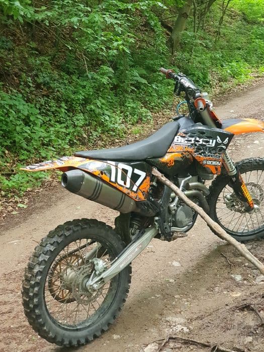 Cross KTM SX-F 250 

GasGas

Honda (CRF)

Yamaha (YZ, YZF)

Kawasa