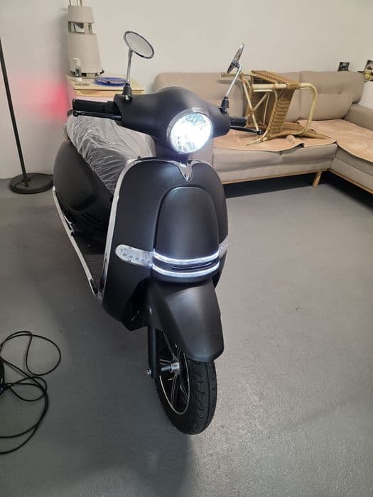 Scuter Electric ( fără permis! )