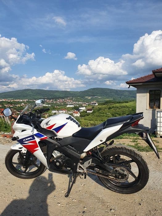 Honda CBR 125R categoria A1
