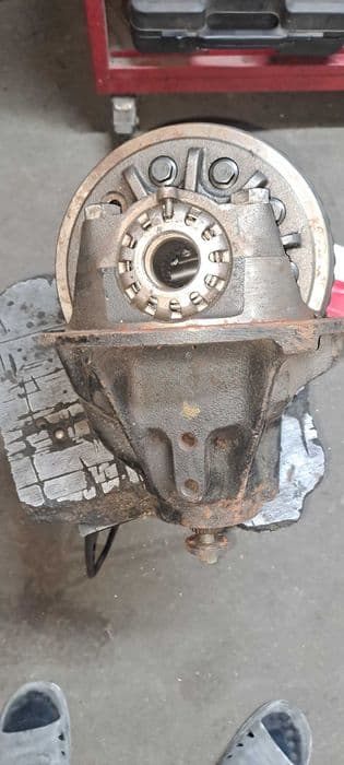 Grup cu autoblocant land rover defender