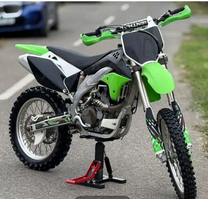 Vând Kawasaki KXF 450 2006 impecabil\2950€ neg!