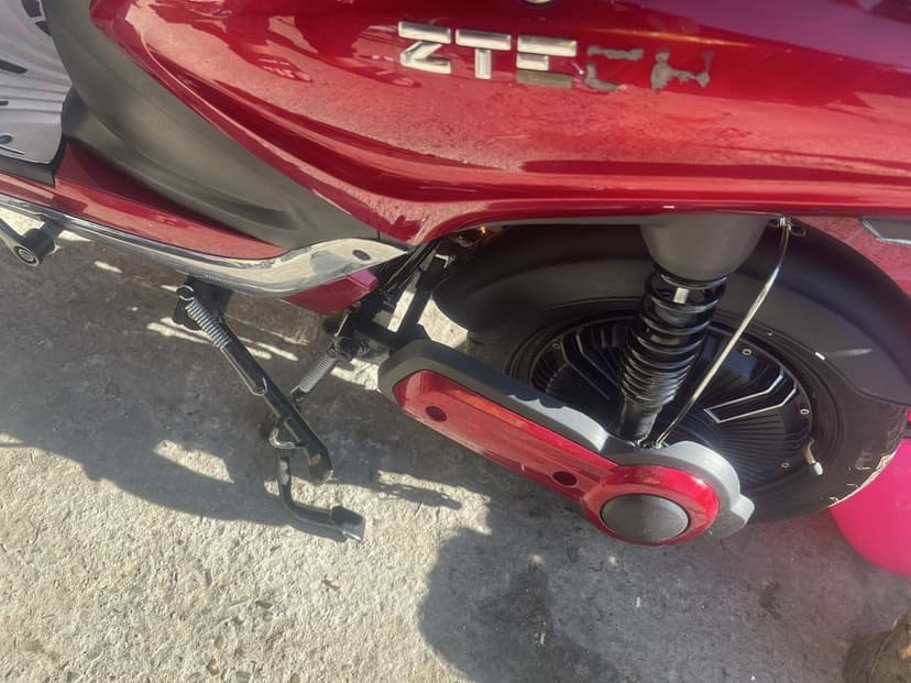 Vand scuter electric