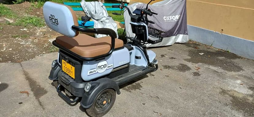 Scuter electric de vinzare