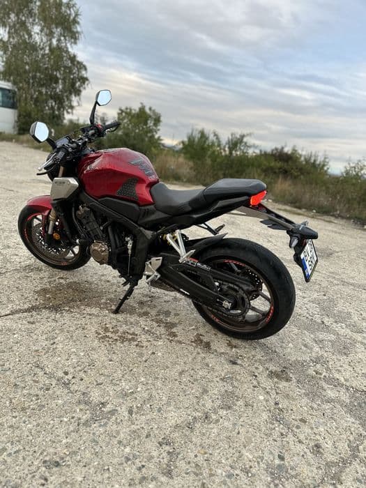 Vand Honda CB650RA