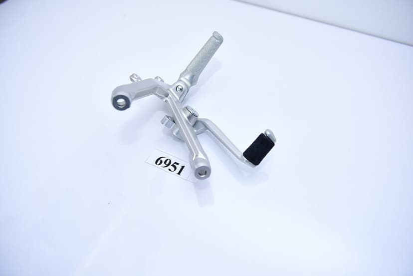 Suport scarita stanga pilot cu pedala schimbator  Ducati Panigale 899