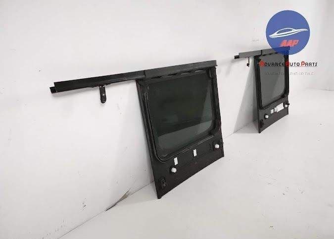 Geam Dreapta Spate original Land Rover Defender 2 2019 2020 Land Rover