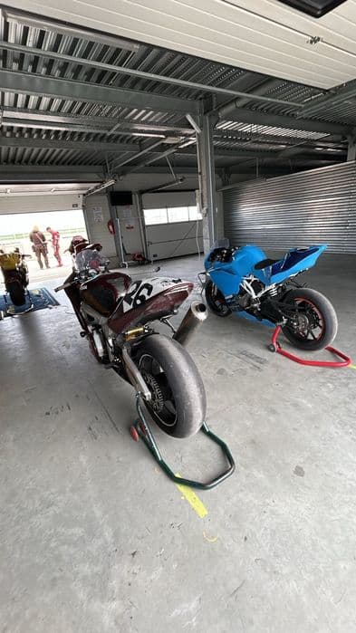 Yamaha R6 de circuit